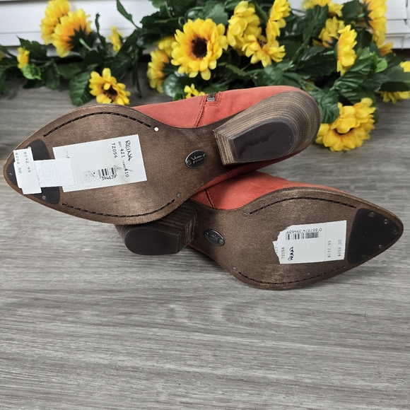 FRYE Reina Booties - Picture 12 of 16